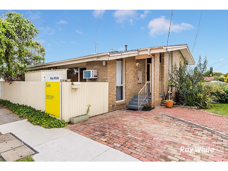 1 Delmont Court, Cranbourne VIC 3977