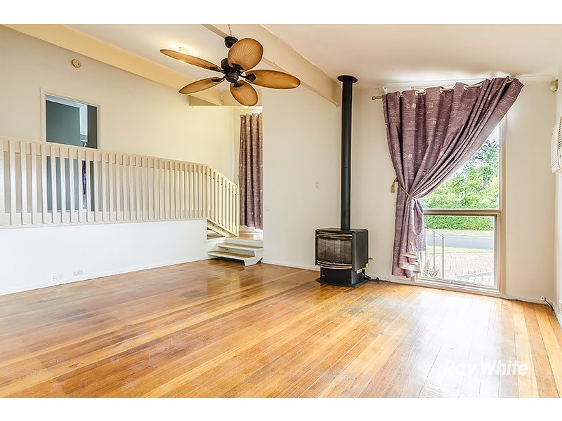 1 Delmont Court, Cranbourne VIC 3977