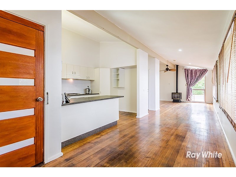 1 Delmont Court, Cranbourne VIC 3977