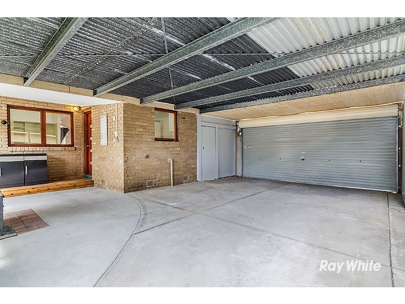 1 Delmont Court, Cranbourne VIC 3977