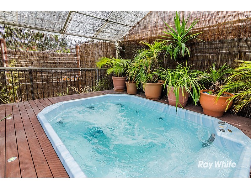 1 Delmont Court, Cranbourne VIC 3977