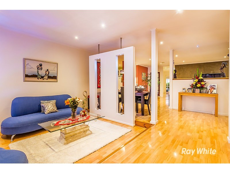 15 Edgewood Close, Narre Warren South VIC 3805