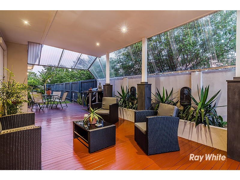 15 Edgewood Close, Narre Warren South VIC 3805