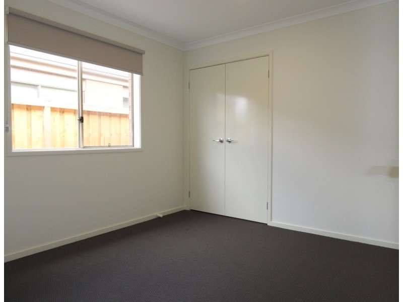 14 Anfield Road, Clyde North VIC 3978