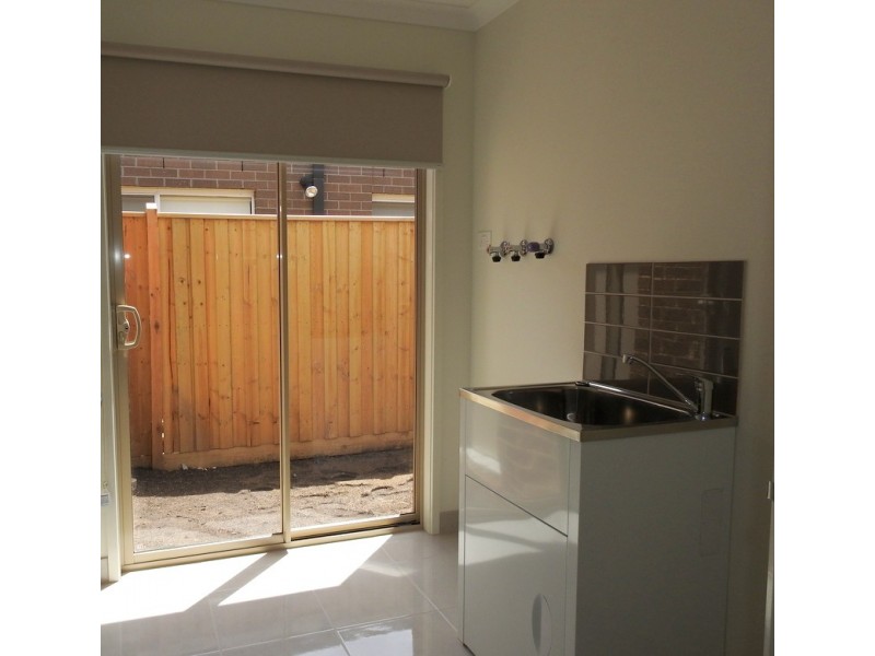 14 Anfield Road, Clyde North VIC 3978