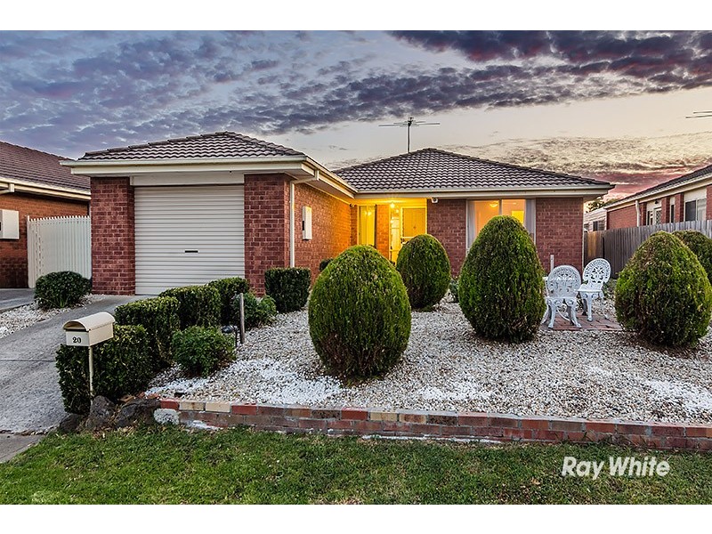 20 Genoa Way, Cranbourne West VIC 3977