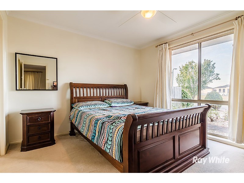 20 Genoa Way, Cranbourne West VIC 3977