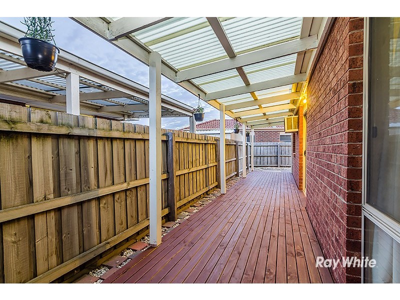 20 Genoa Way, Cranbourne West VIC 3977