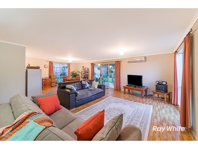 41 The Avenue, Narre Warren South VIC 3805