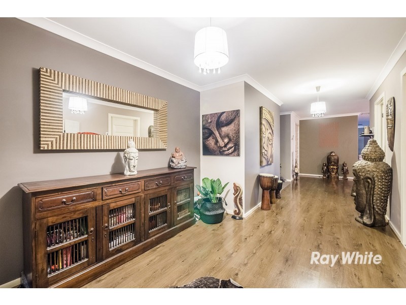 25 Rannoch Street, Cranbourne East VIC 3977