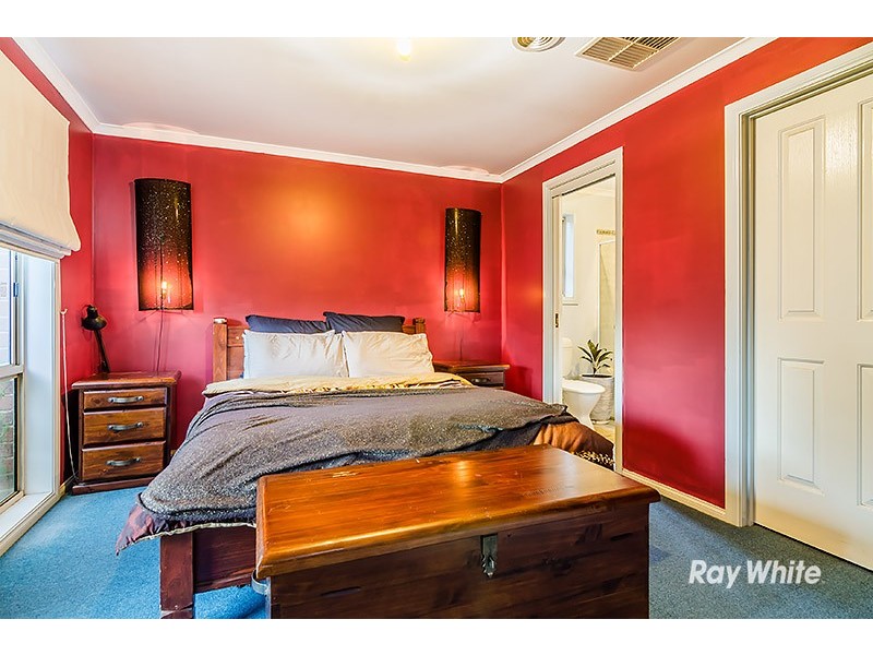 54 Miralie Way, Cranbourne West VIC 3977