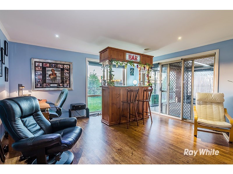 54 Miralie Way, Cranbourne West VIC 3977