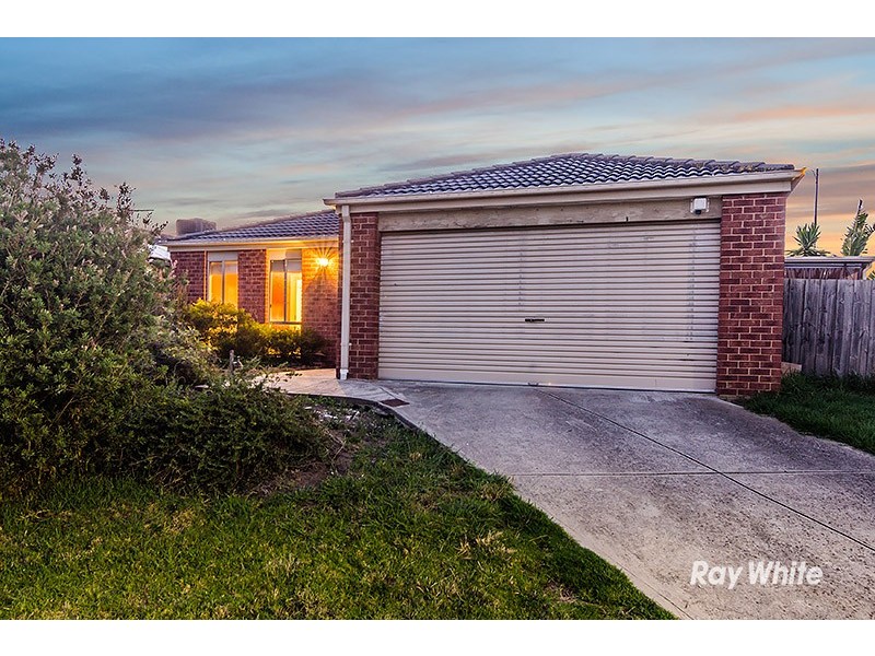 54 Miralie Way, Cranbourne West VIC 3977