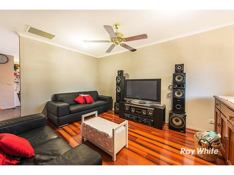 5 Calais Circuit, Cranbourne West VIC 3977