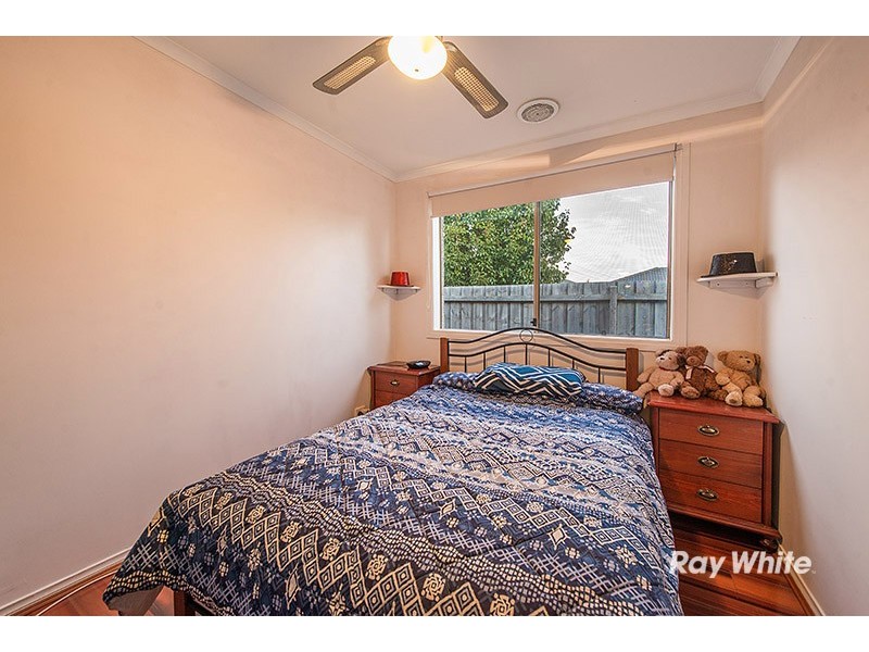 5 Calais Circuit, Cranbourne West VIC 3977