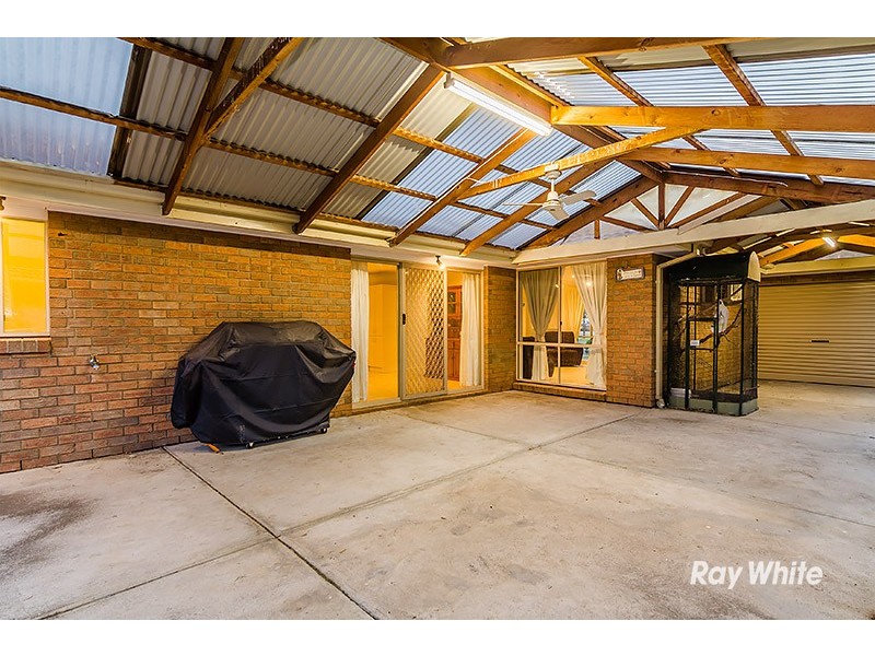 10 Amity Way, Cranbourne West VIC 3977