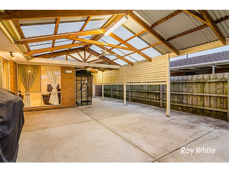 10 Amity Way, Cranbourne West VIC 3977