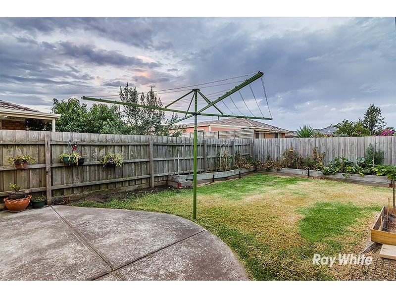 10 Amity Way, Cranbourne West VIC 3977
