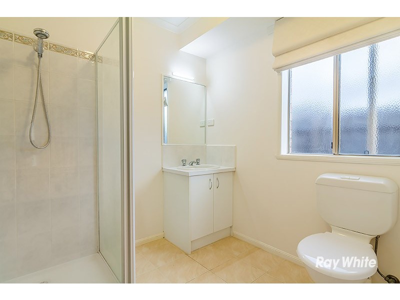 10 Amity Way, Cranbourne West VIC 3977