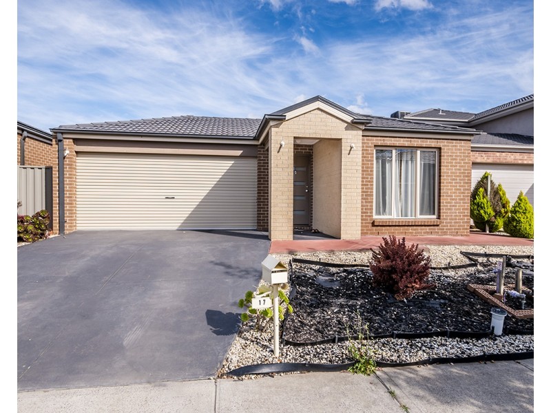 17 Chorus Way, Cranbourne East VIC 3977