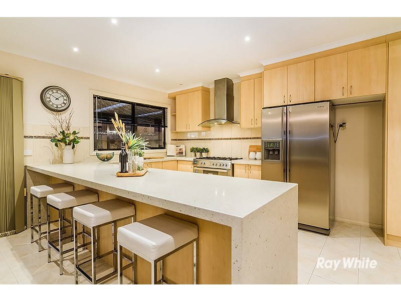 30 Aylmer Road, Lynbrook VIC 3975