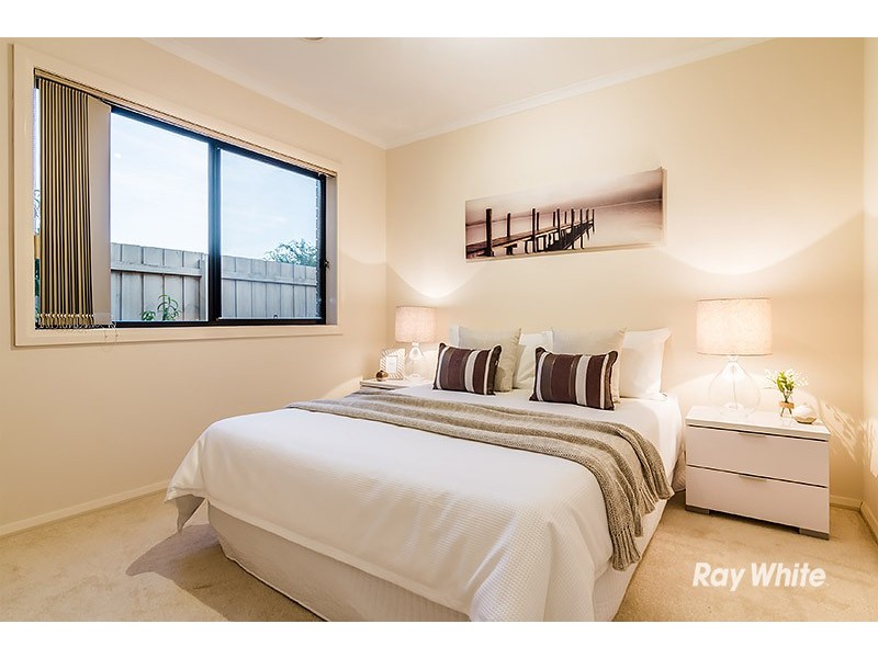 30 Aylmer Road, Lynbrook VIC 3975