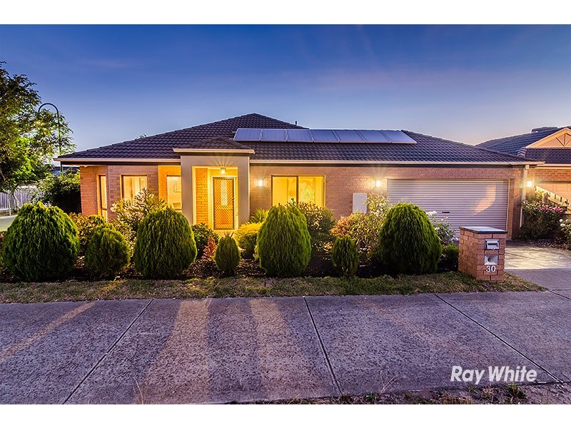 30 Aylmer Road, Lynbrook VIC 3975