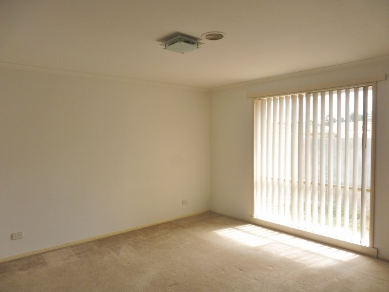 7 Olive Road, Hampton Park VIC 3976