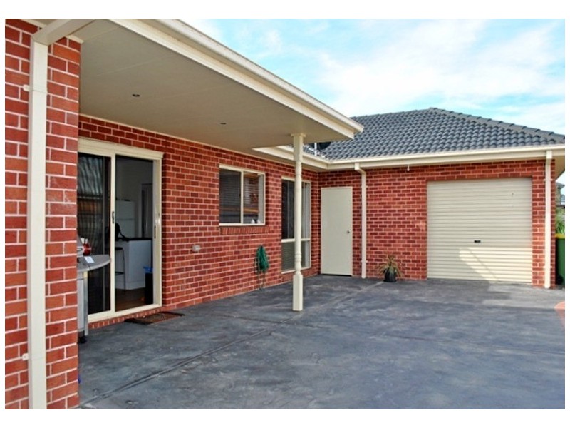 6 Flinders Park Drive, Officer VIC 3809