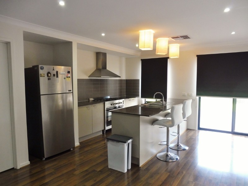 12 Clarence Place, Cranbourne East VIC 3977