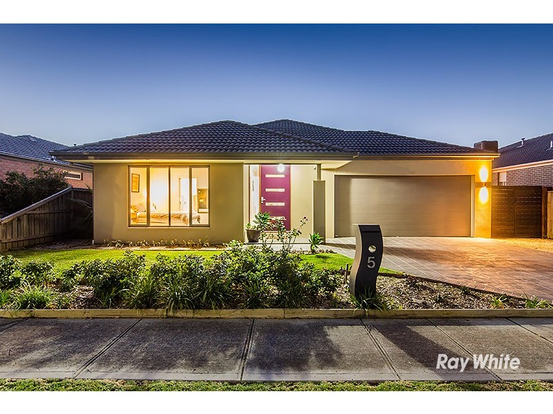 5 Gabitt Street, Cranbourne East VIC 3977