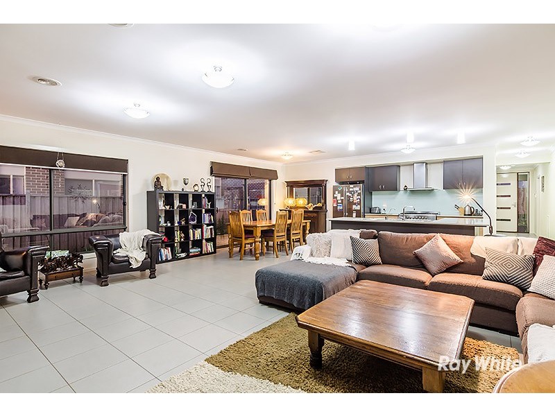 5 Gabitt Street, Cranbourne East VIC 3977