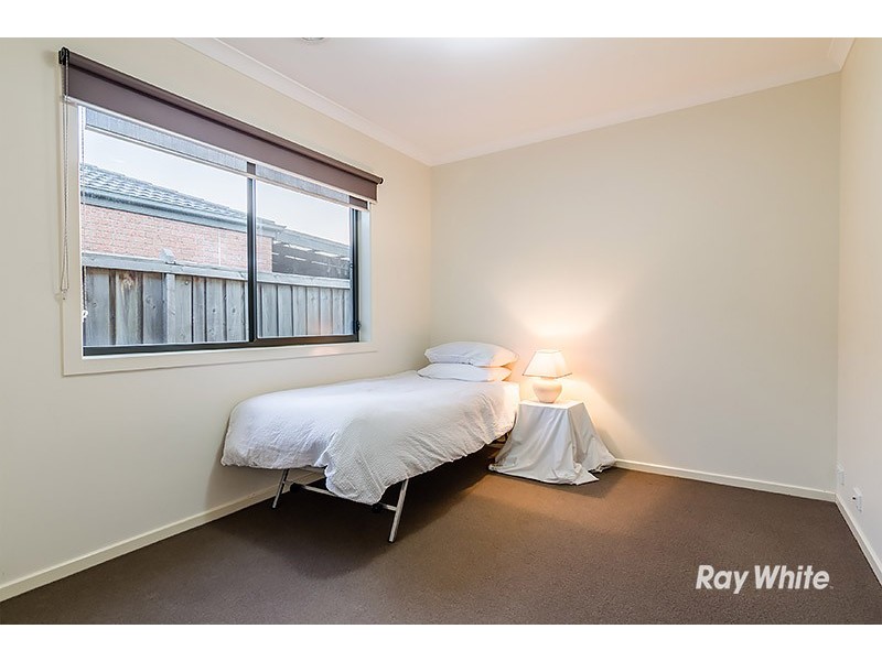 5 Gabitt Street, Cranbourne East VIC 3977