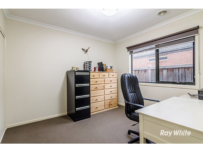 5 Gabitt Street, Cranbourne East VIC 3977