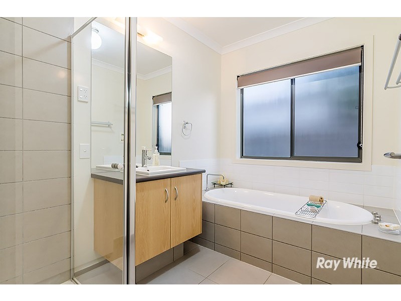 5 Gabitt Street, Cranbourne East VIC 3977