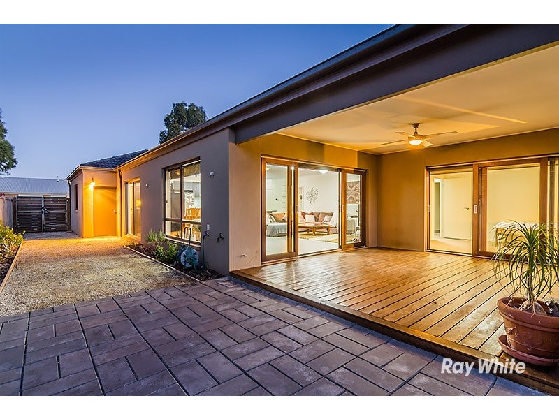 5 Gabitt Street, Cranbourne East VIC 3977