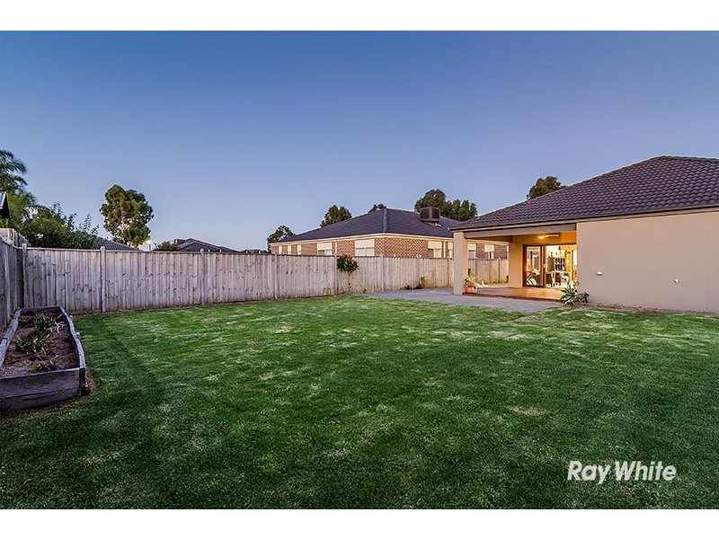 5 Gabitt Street, Cranbourne East VIC 3977