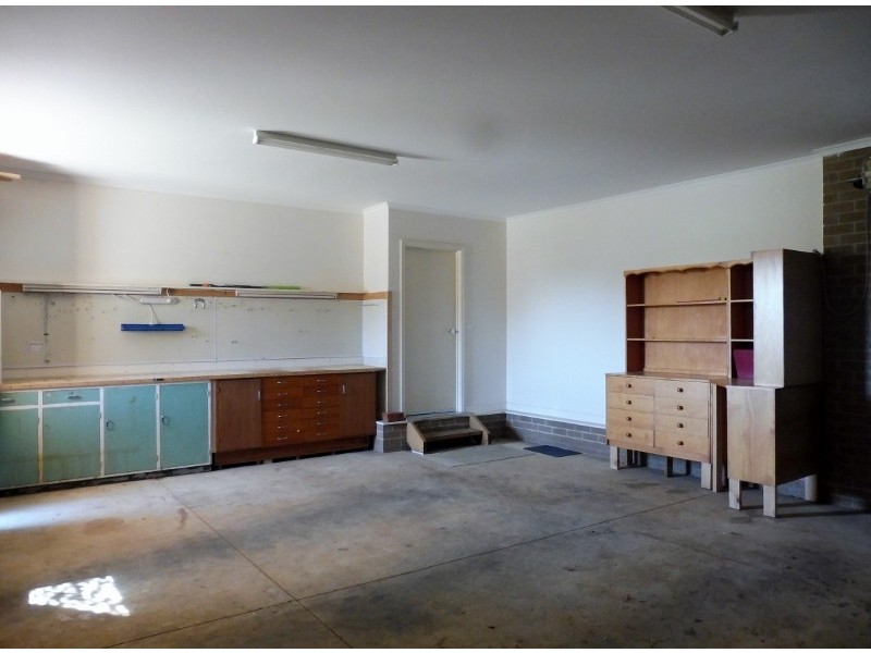 16 Summerhill Boulevard, Drouin VIC 3818