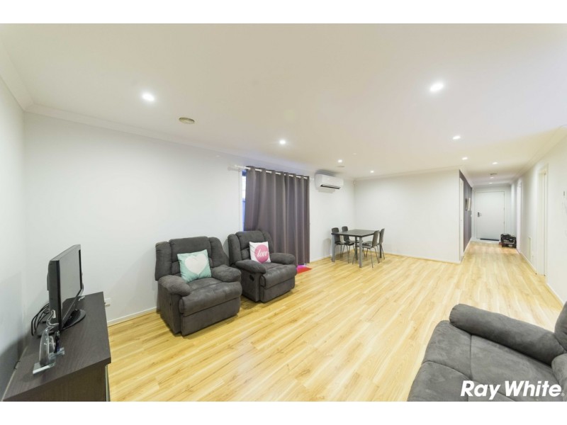 8 Braestar Street, Cranbourne VIC 3977