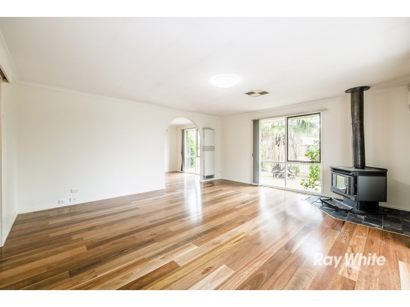 12 Hoop Pine Court, Cranbourne North VIC 3977