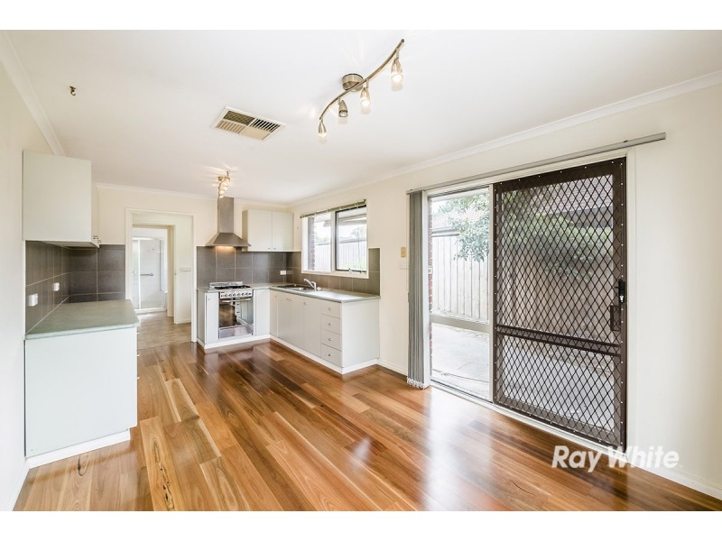 12 Hoop Pine Court, Cranbourne North VIC 3977