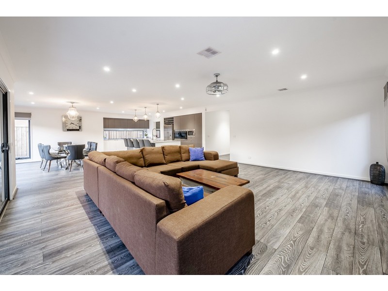 26 Ashcroft Avenue, Clyde VIC 3978