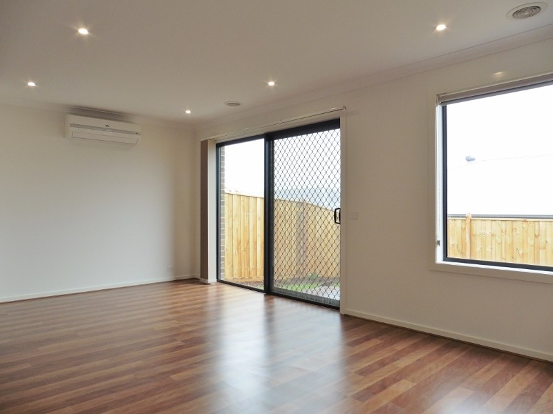 64 Bona Vista Rise, Clyde VIC 3978