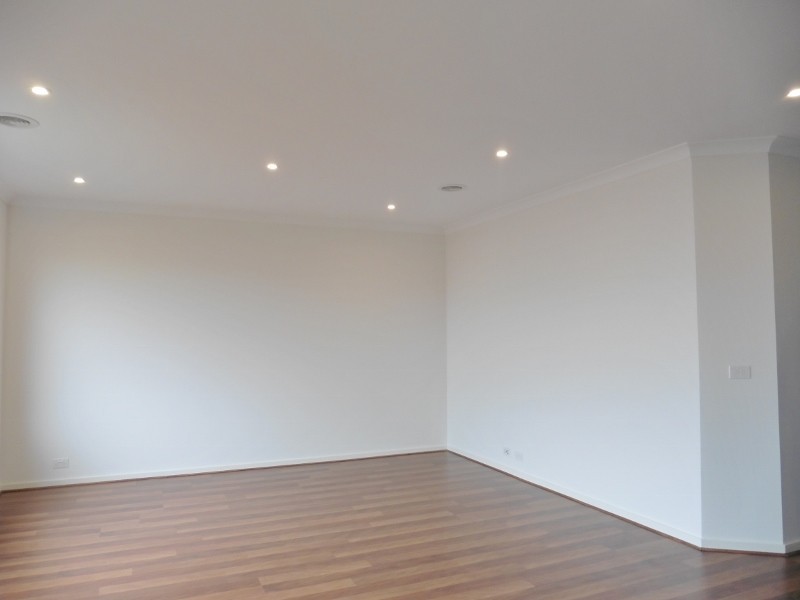 64 Bona Vista Rise, Clyde VIC 3978