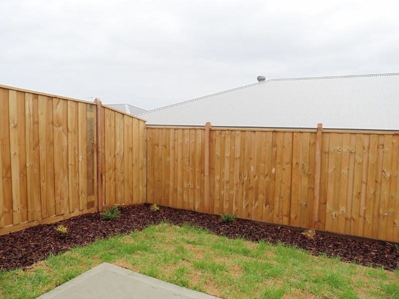 64 Bona Vista Rise, Clyde VIC 3978