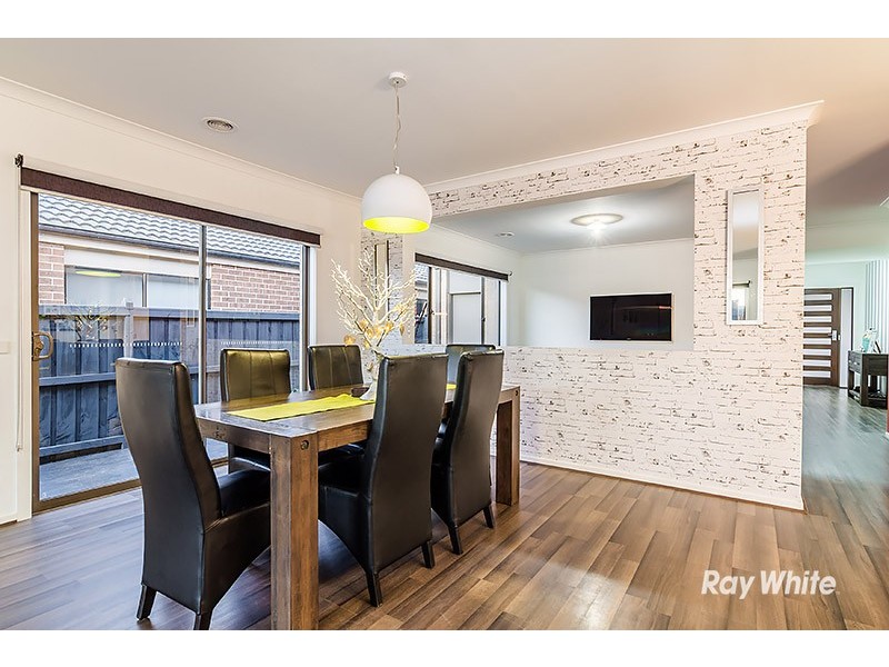 13 Rock Daisy Drive, Cranbourne West VIC 3977