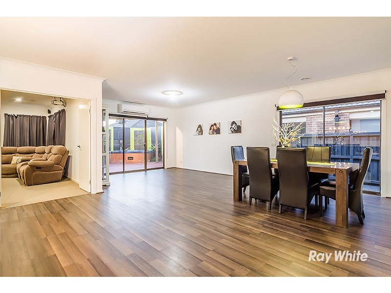 13 Rock Daisy Drive, Cranbourne West VIC 3977