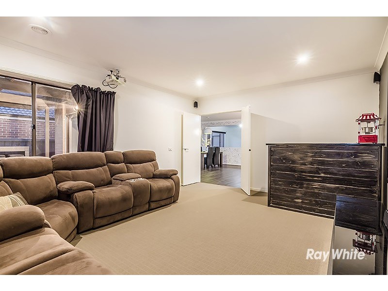 13 Rock Daisy Drive, Cranbourne West VIC 3977