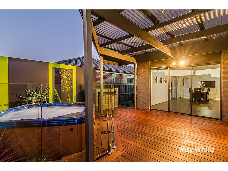 13 Rock Daisy Drive, Cranbourne West VIC 3977