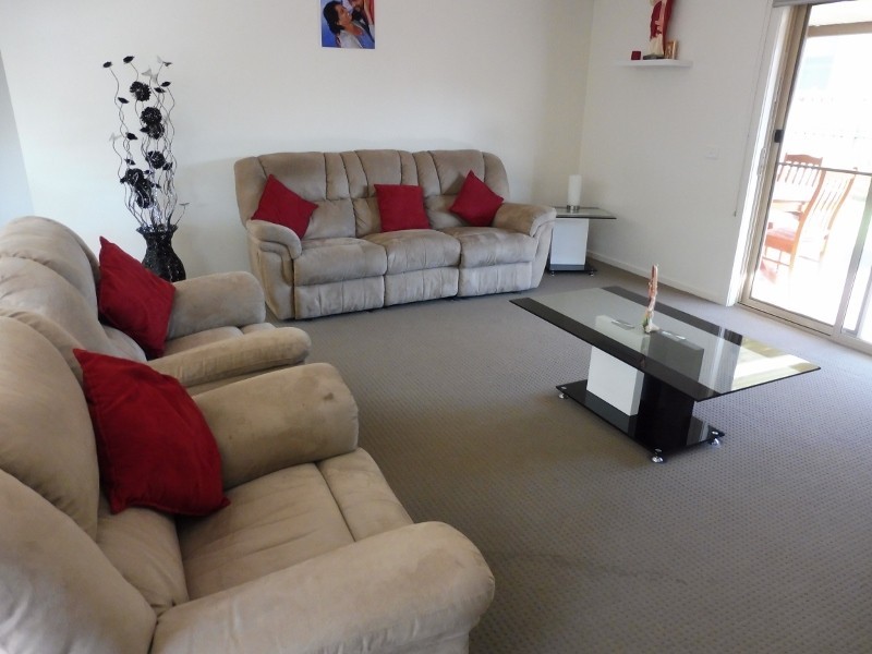 15 Nobel Drive, Cranbourne West VIC 3977